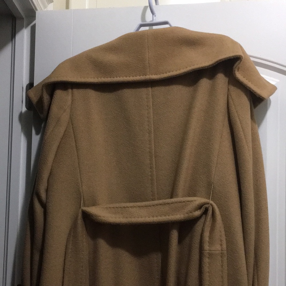 Authentic Maxmara 100% camel coat - Picture 8 of 9